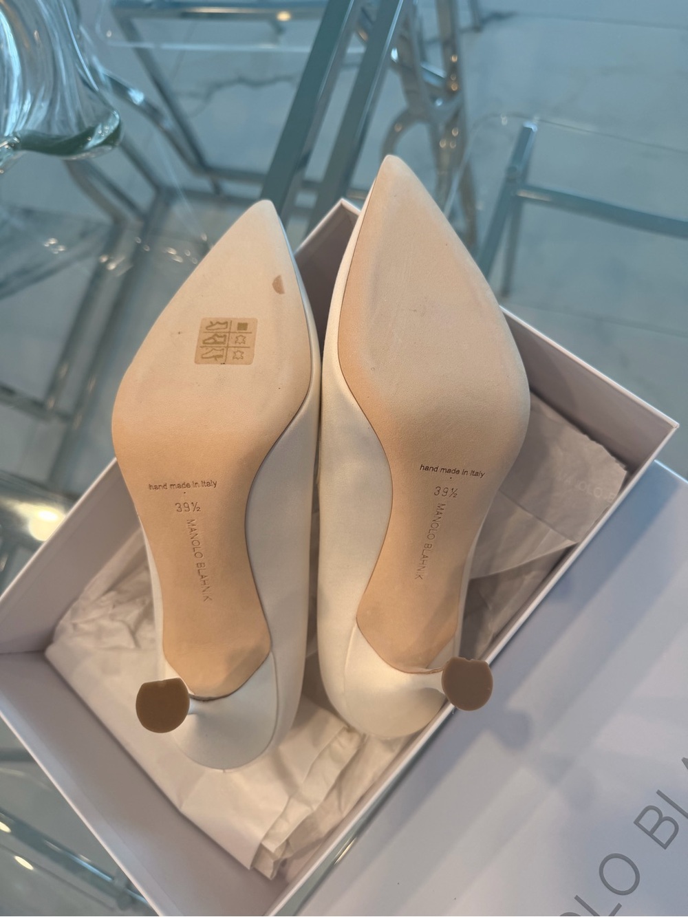 Manolo Blahnik Cream Pointed Mary Jane Pumps Camparinew 39.5 - Picture 4 of 8